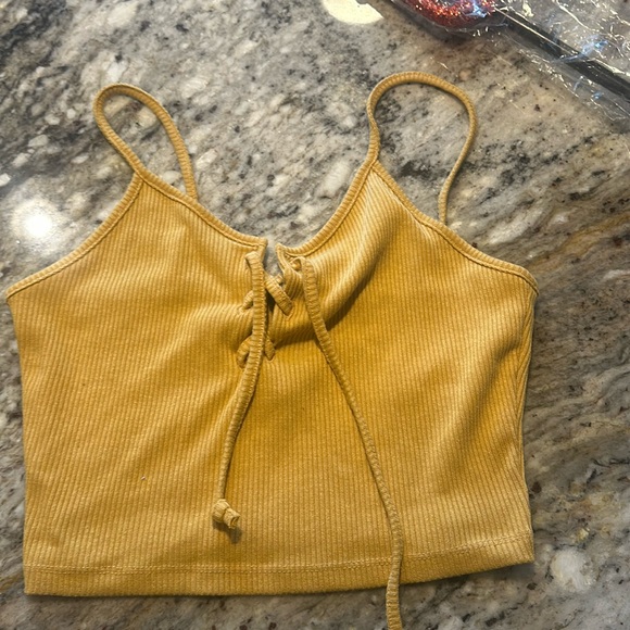 Forever 21 medium yellow crop top - Picture 1 of 1